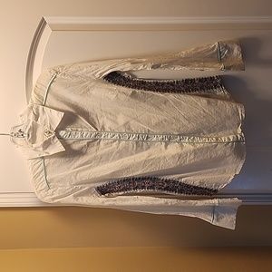 Long sleeve button shirt